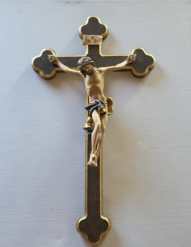 Holzkruzifix mit jesus - 35,