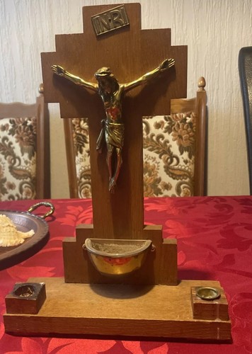 Hausaltar mit kreuz u - ,